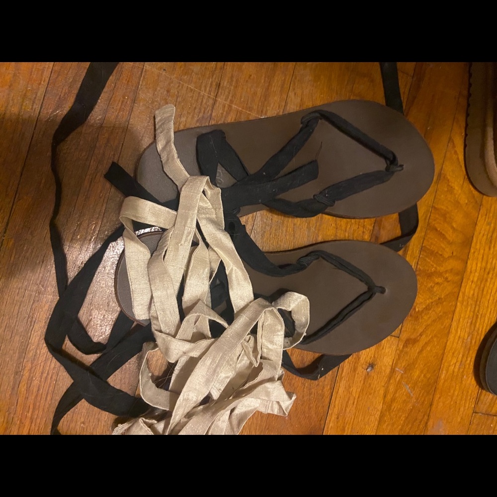 SEEKO SANDALS